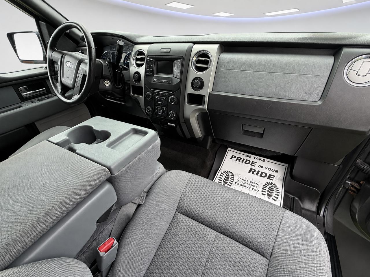 Ford F-150 XL SuperCrew 4WD 2013
