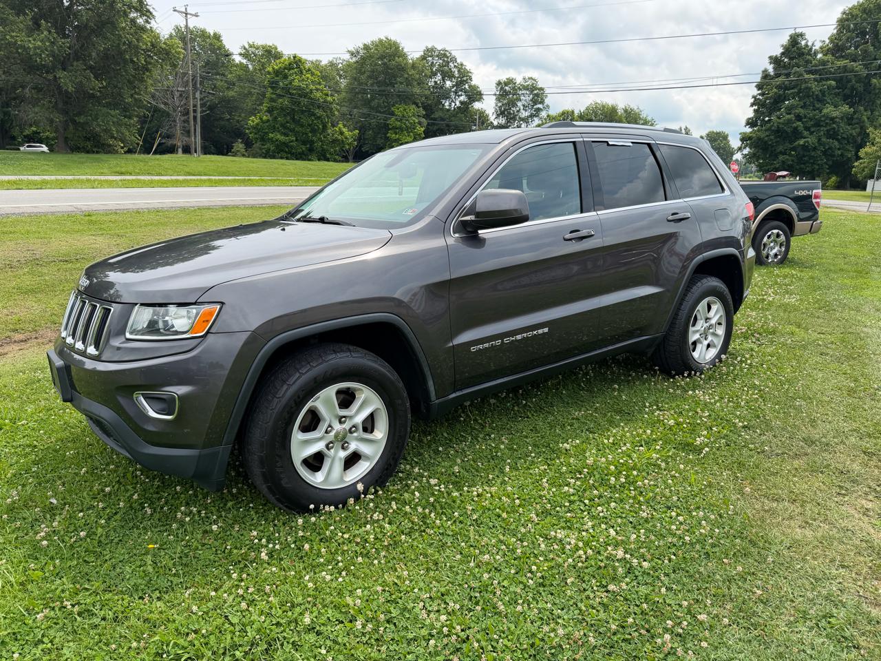 Jeep Grand Cherokee Laredo 4WD 2015