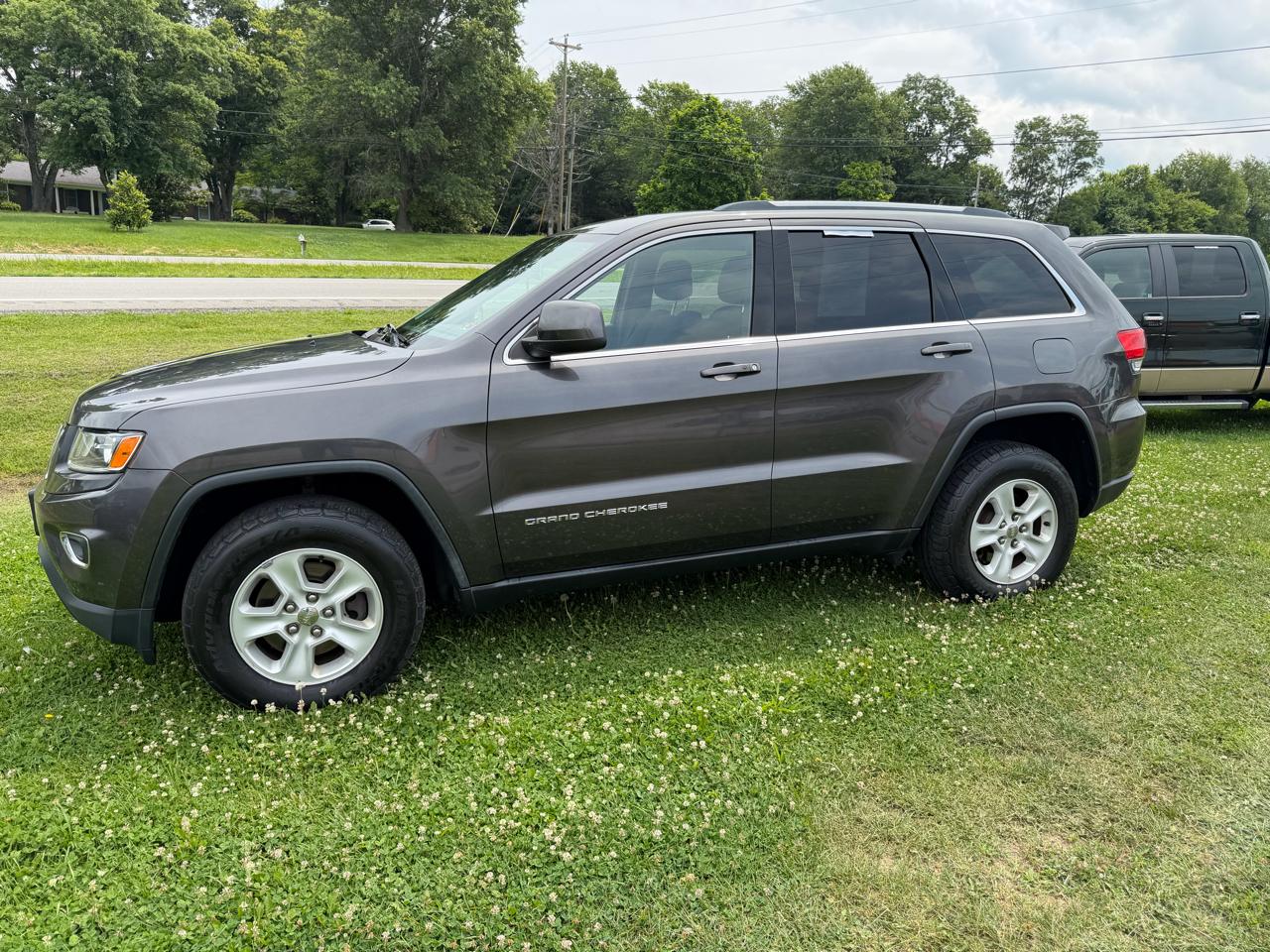 Jeep Grand Cherokee Laredo 4WD 2015