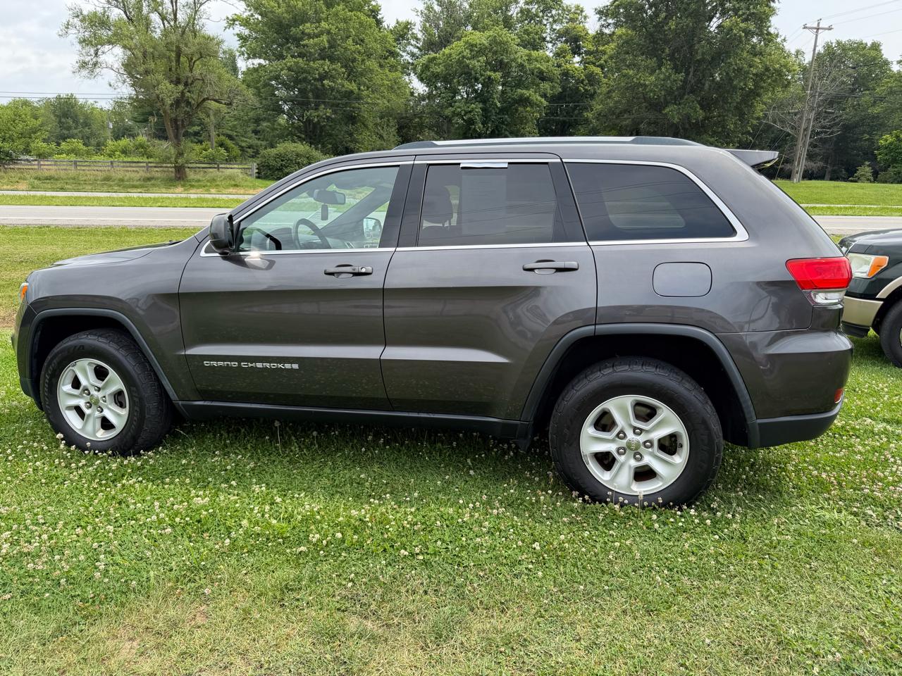 Jeep Grand Cherokee Laredo 4WD 2015