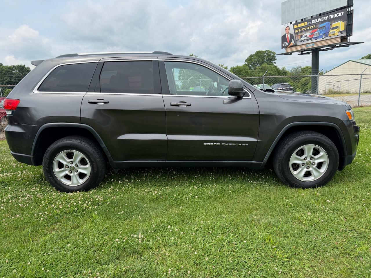 Jeep Grand Cherokee Laredo 4WD 2015