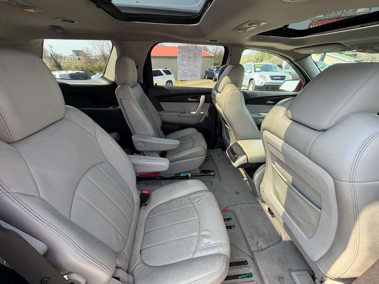 GMC Acadia SLT-2 AWD 2011