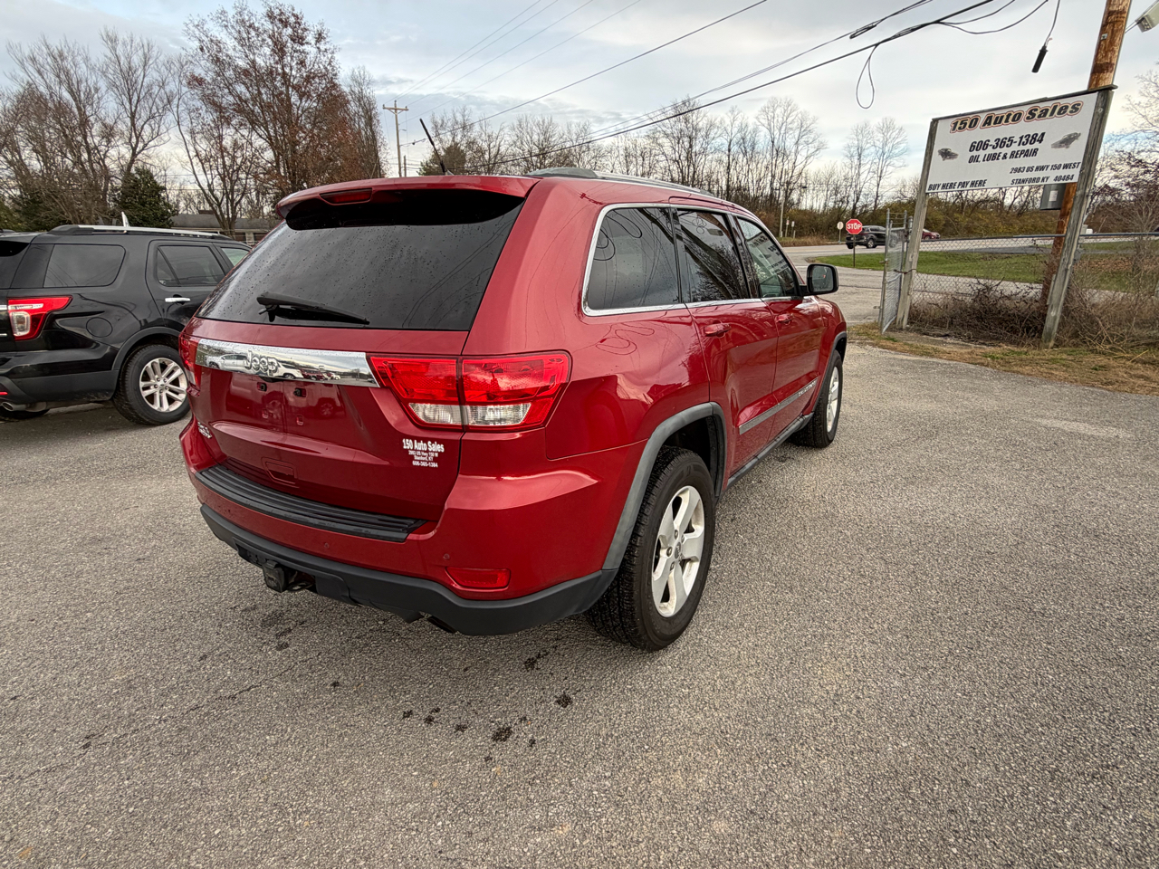 Jeep Grand Cherokee Laredo 4WD 2011