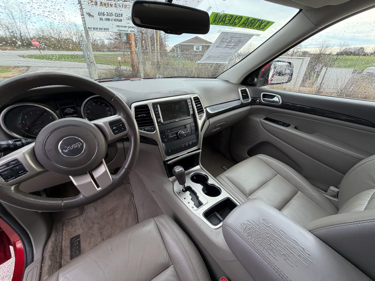 Jeep Grand Cherokee Laredo 4WD 2011