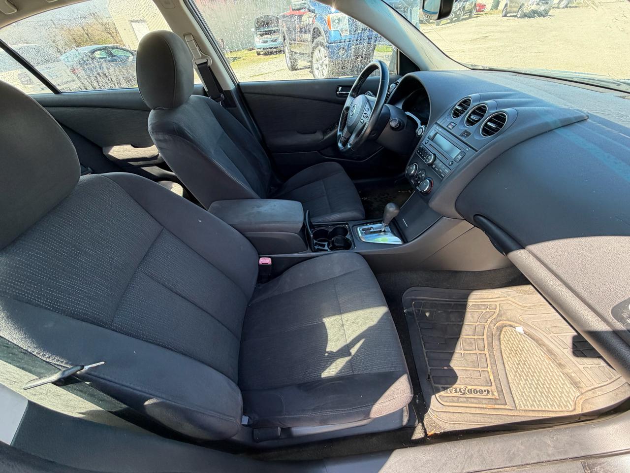 Nissan Altima 2.5 S 2012