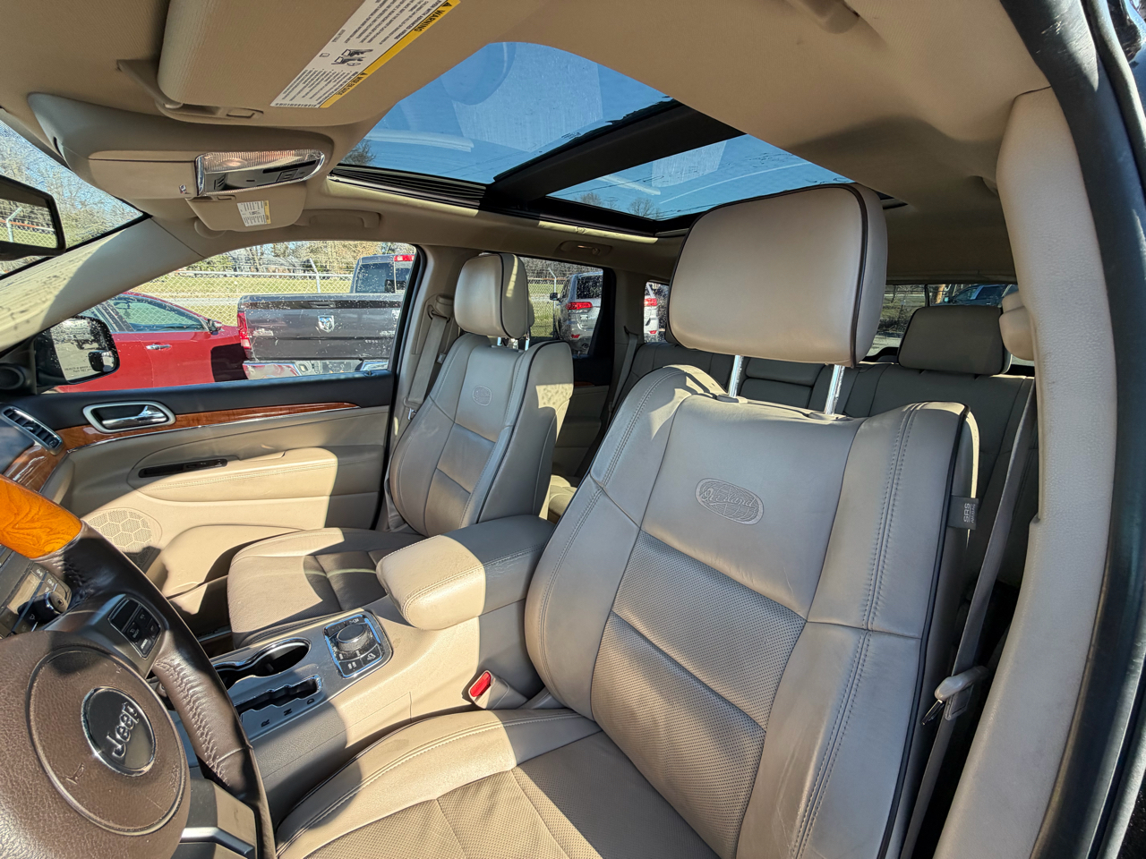 Jeep Grand Cherokee Overland 4WD 2011