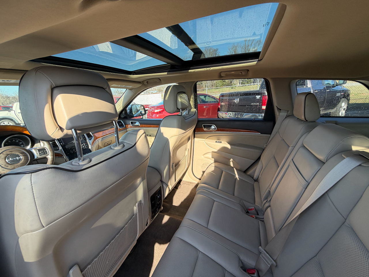 Jeep Grand Cherokee Overland 4WD 2011