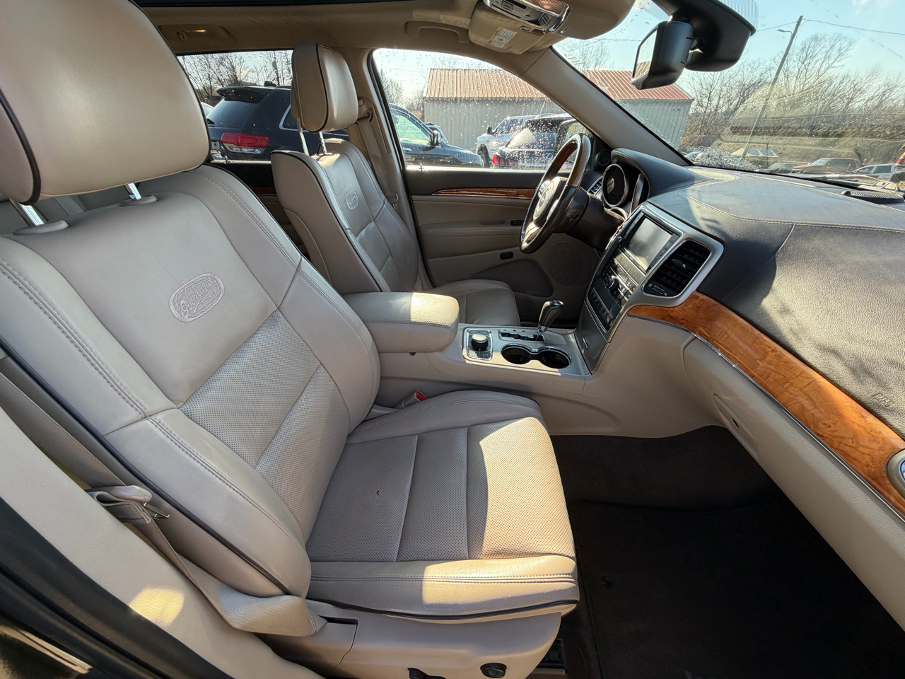 Jeep Grand Cherokee Overland 4WD 2011