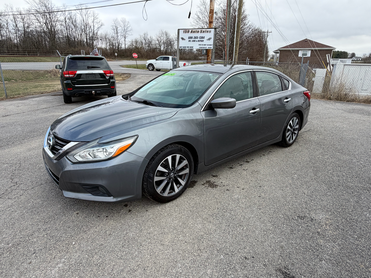 2017 Nissan Altima SV's photo