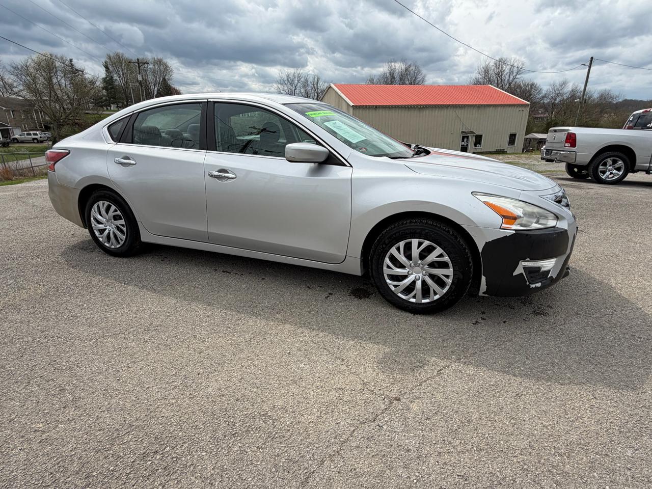 Nissan Altima 2.5 S 2014