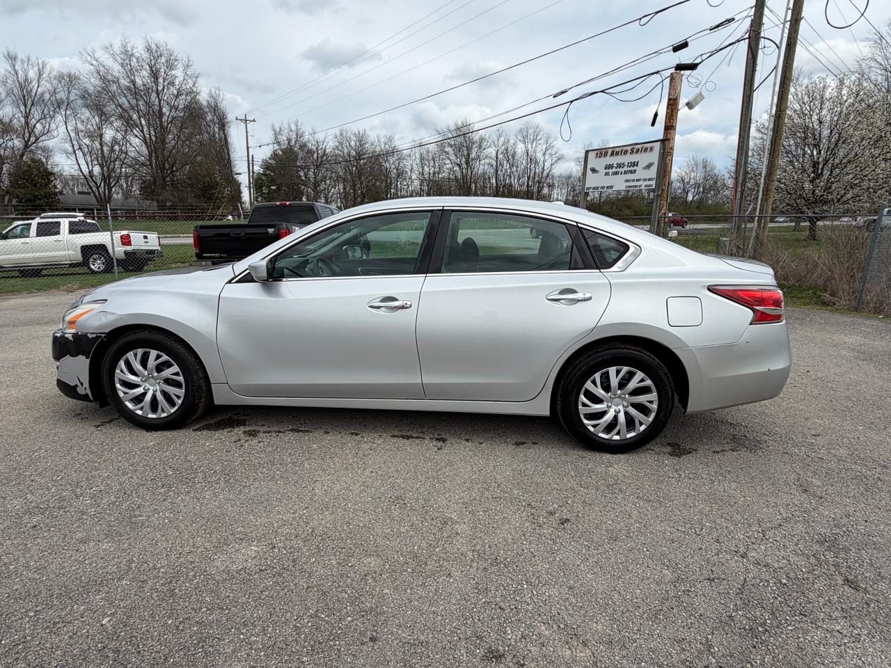 Nissan Altima 2.5 S 2014