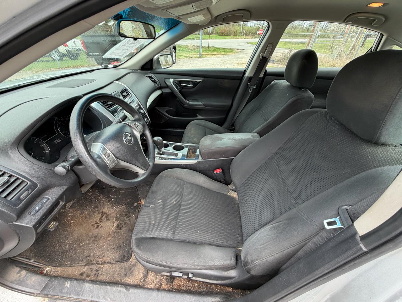 Nissan Altima 2.5 S 2014