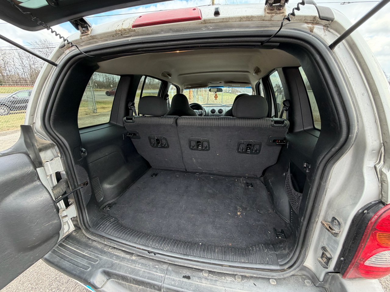 Jeep Liberty Sport 4WD 2002