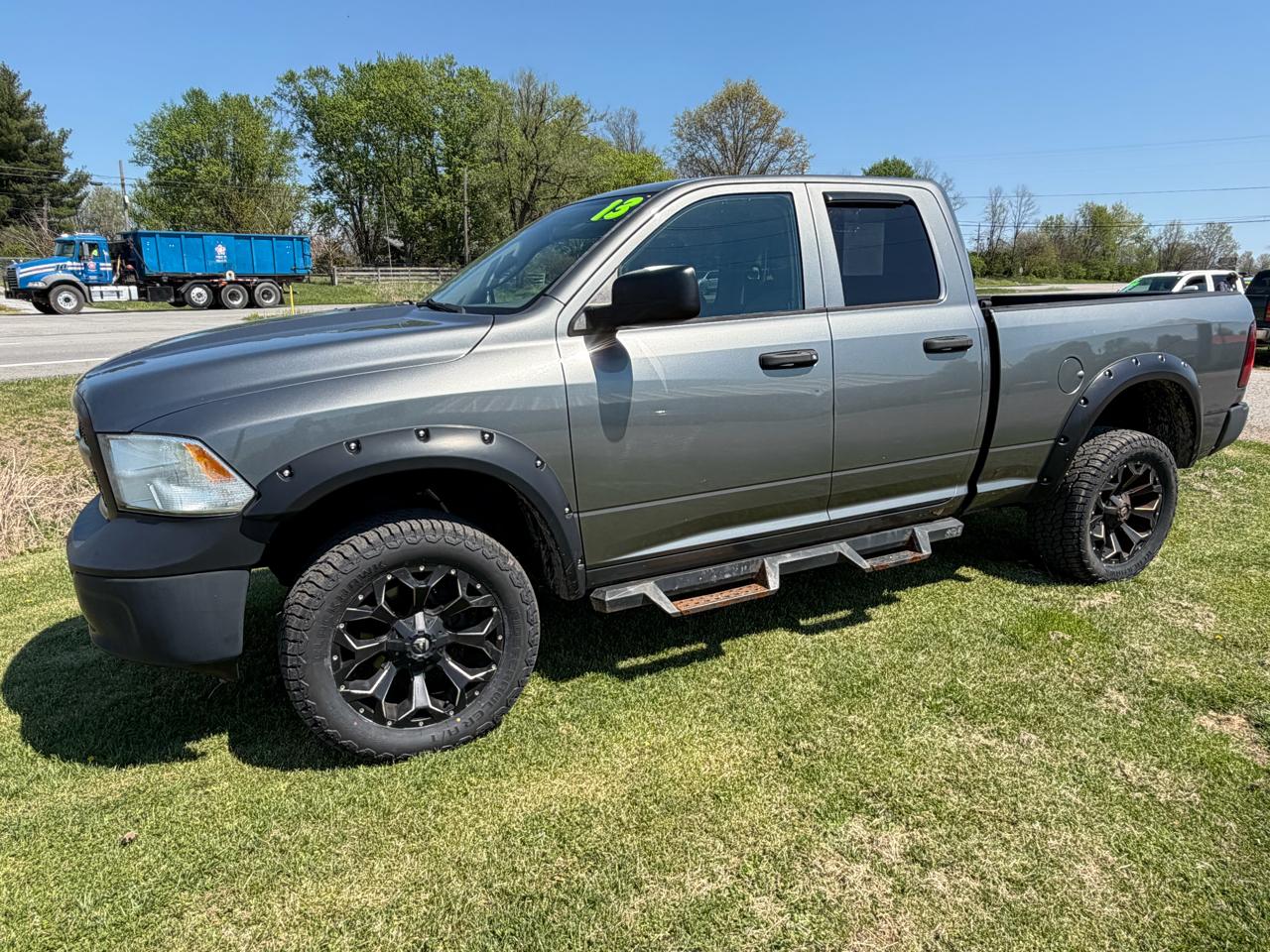 RAM 1500 Tradesman Quad Cab 4WD 2013