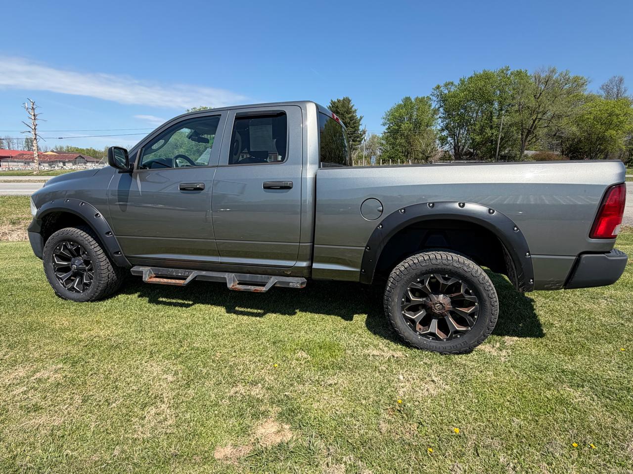 RAM 1500 Tradesman Quad Cab 4WD 2013