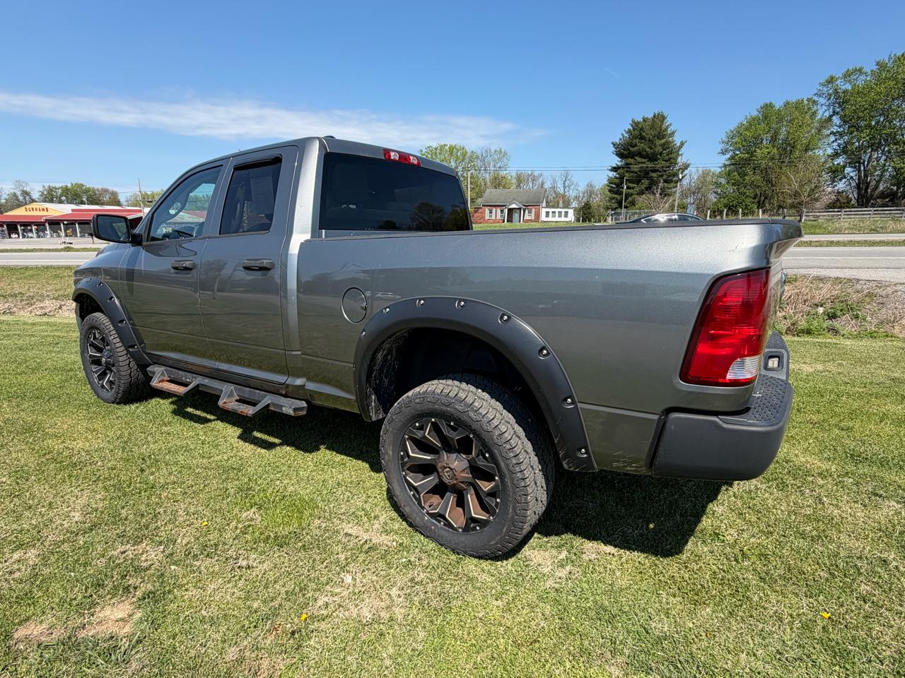 RAM 1500 Tradesman Quad Cab 4WD 2013