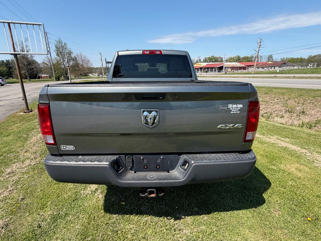 RAM 1500 Tradesman Quad Cab 4WD 2013