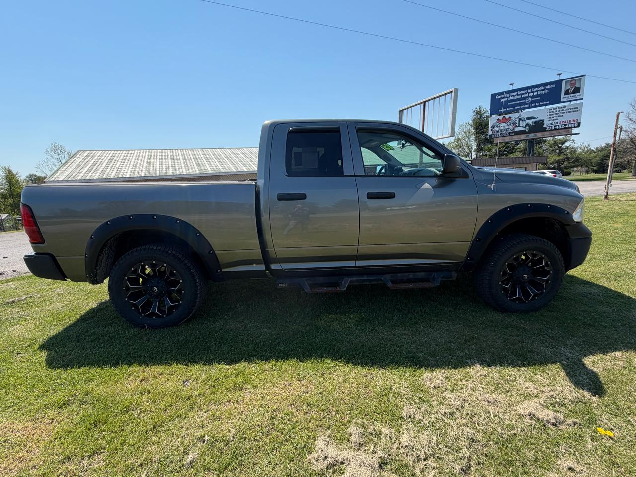 RAM 1500 Tradesman Quad Cab 4WD 2013