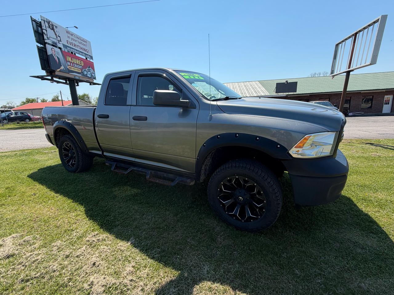 RAM 1500 Tradesman Quad Cab 4WD 2013