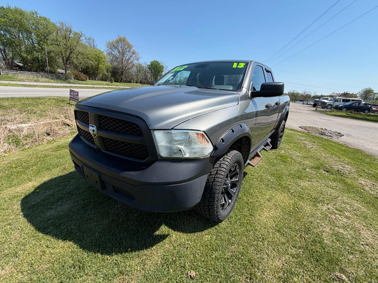 RAM 1500 Tradesman Quad Cab 4WD 2013