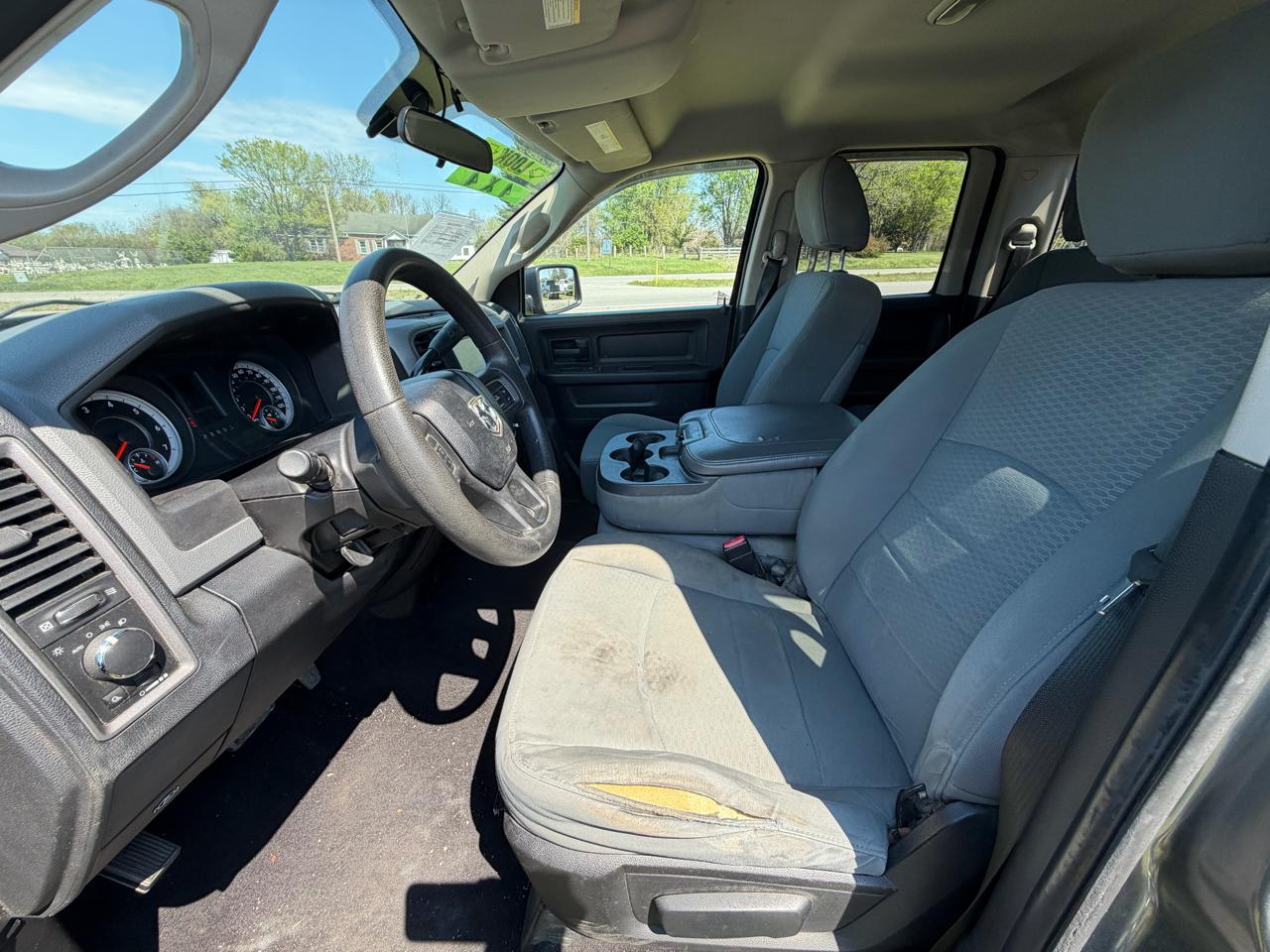 RAM 1500 Tradesman Quad Cab 4WD 2013