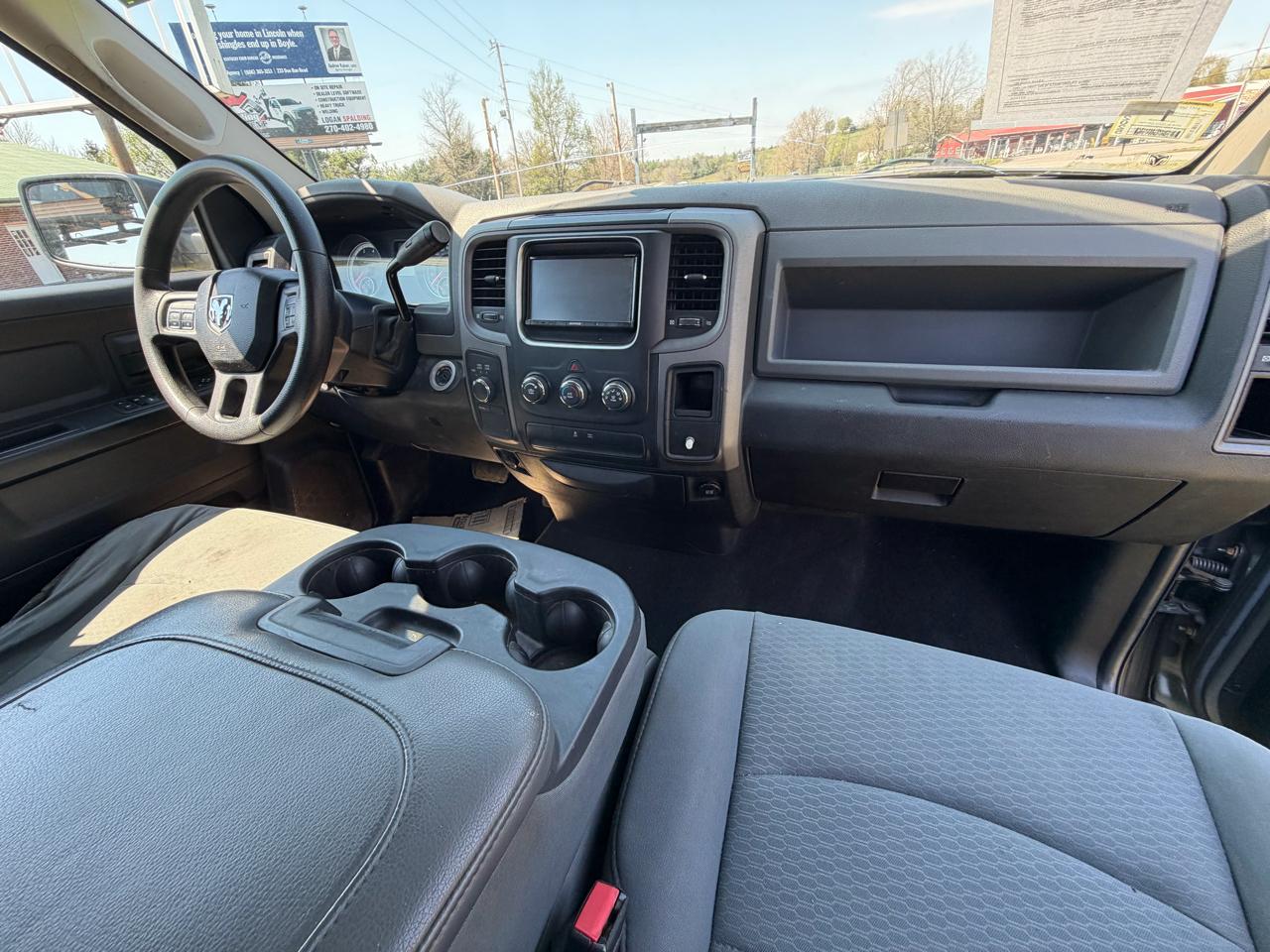 RAM 1500 Tradesman Quad Cab 4WD 2013