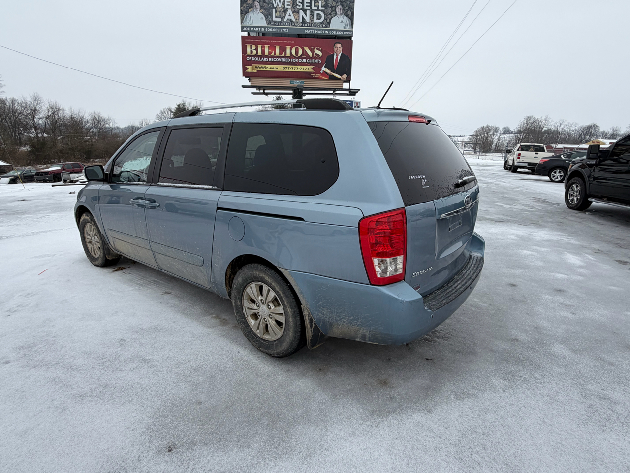 Kia Sedona LX 4D Wagon 2011