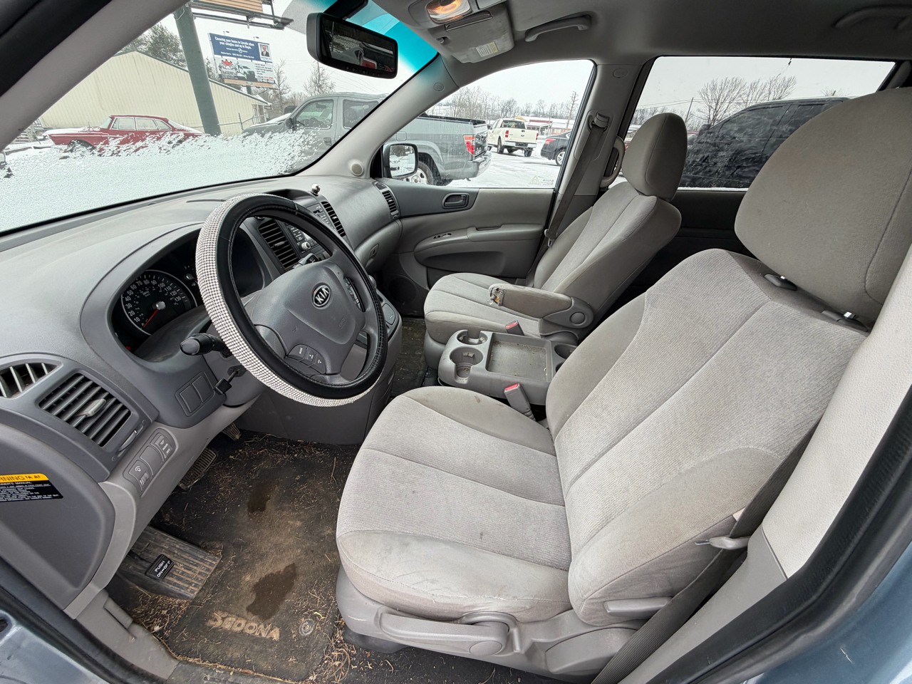 Kia Sedona LX 4D Wagon 2011