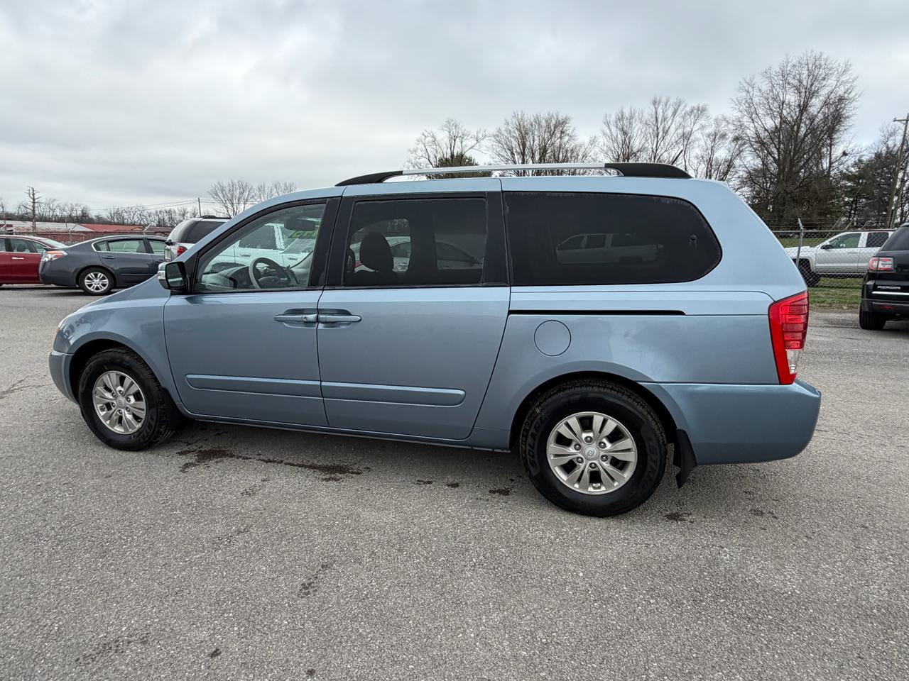 Kia Sedona LX 4D Wagon 2011