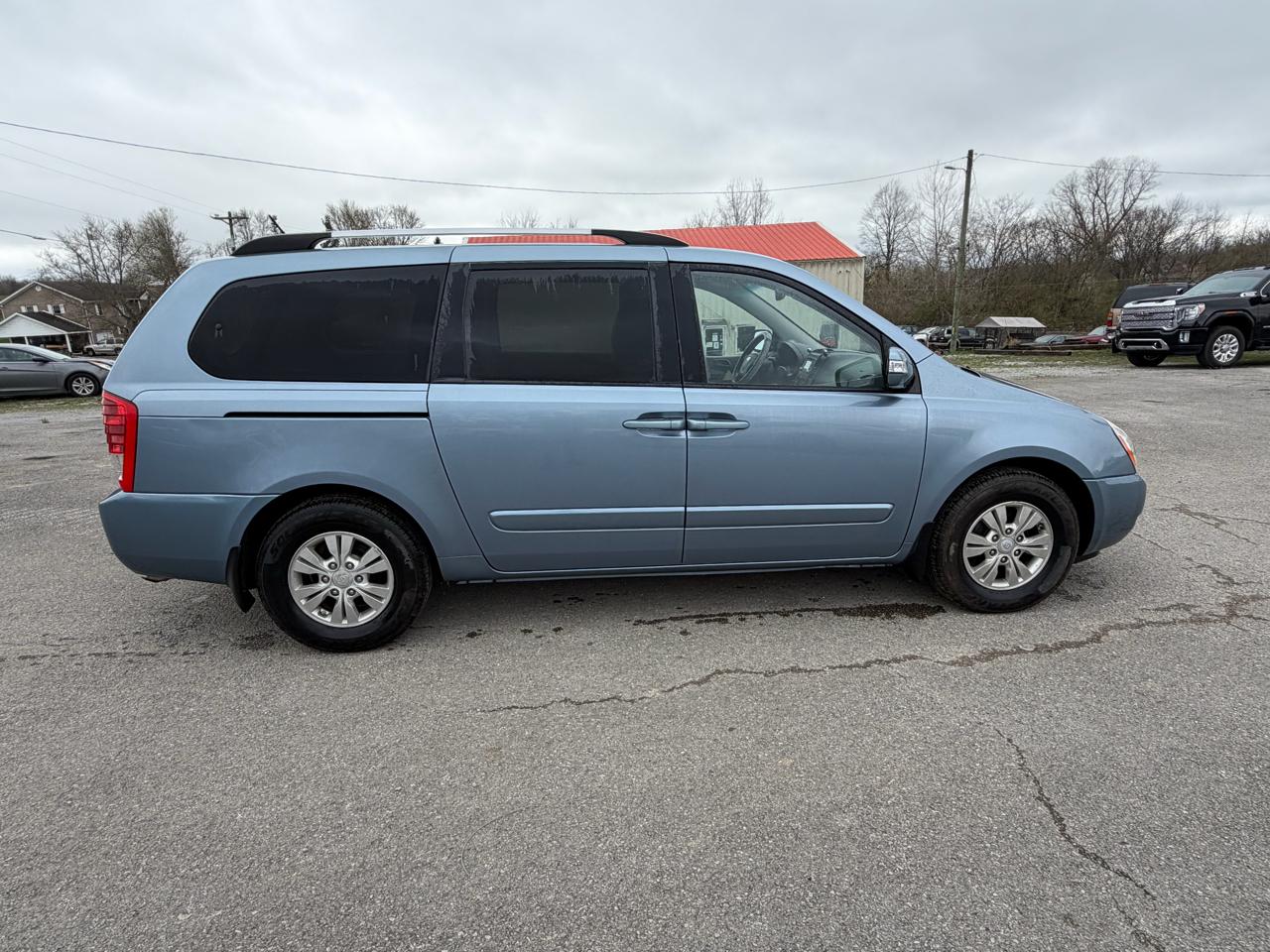Kia Sedona LX 4D Wagon 2011