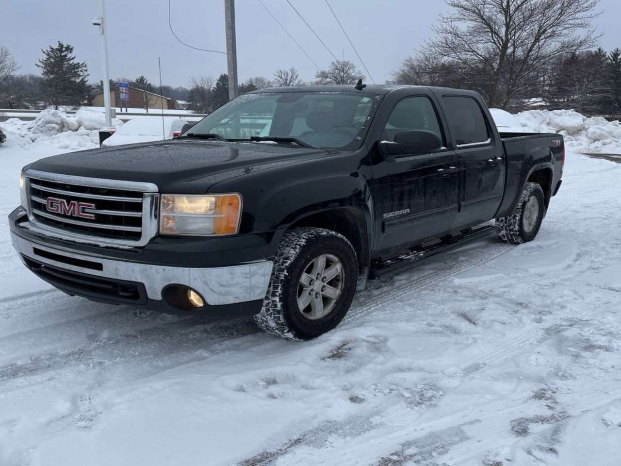 GMC Sierra 1500 SLE Crew Cab 4WD 2013