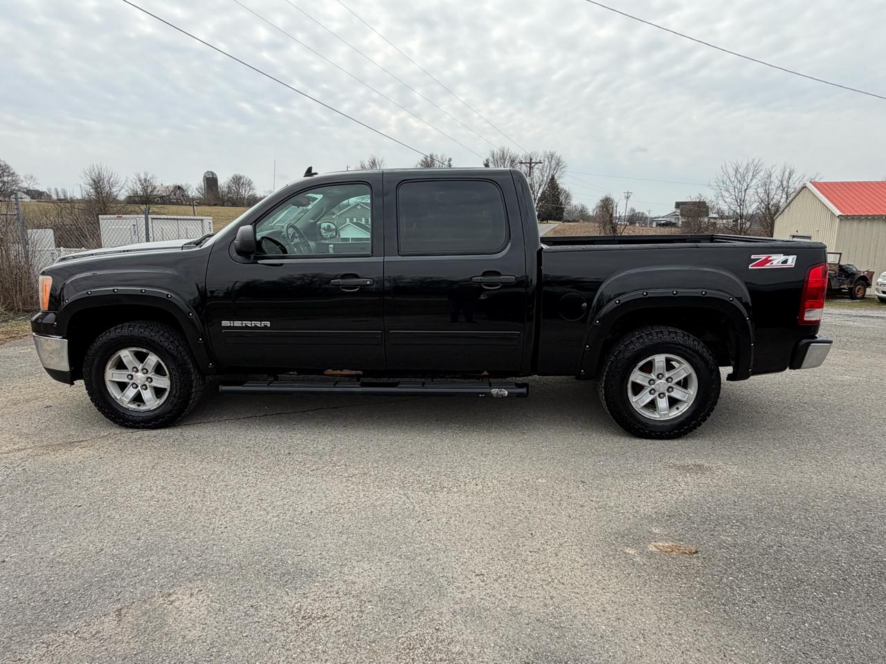 GMC Sierra 1500 SLE Crew Cab 4WD 2013