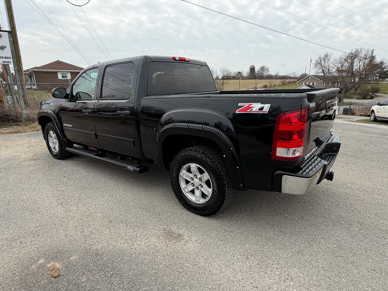 GMC Sierra 1500 SLE Crew Cab 4WD 2013
