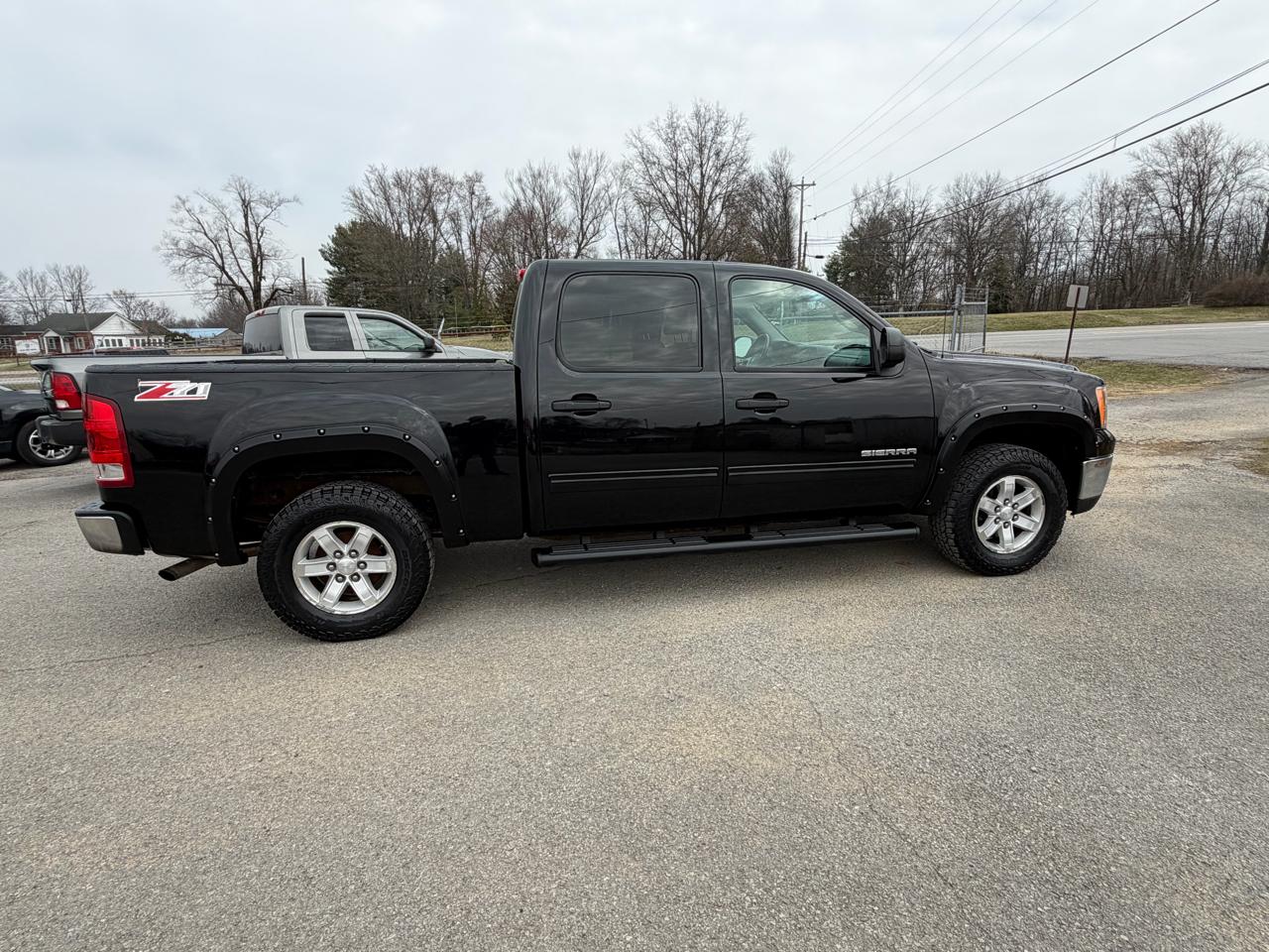 GMC Sierra 1500 SLE Crew Cab 4WD 2013