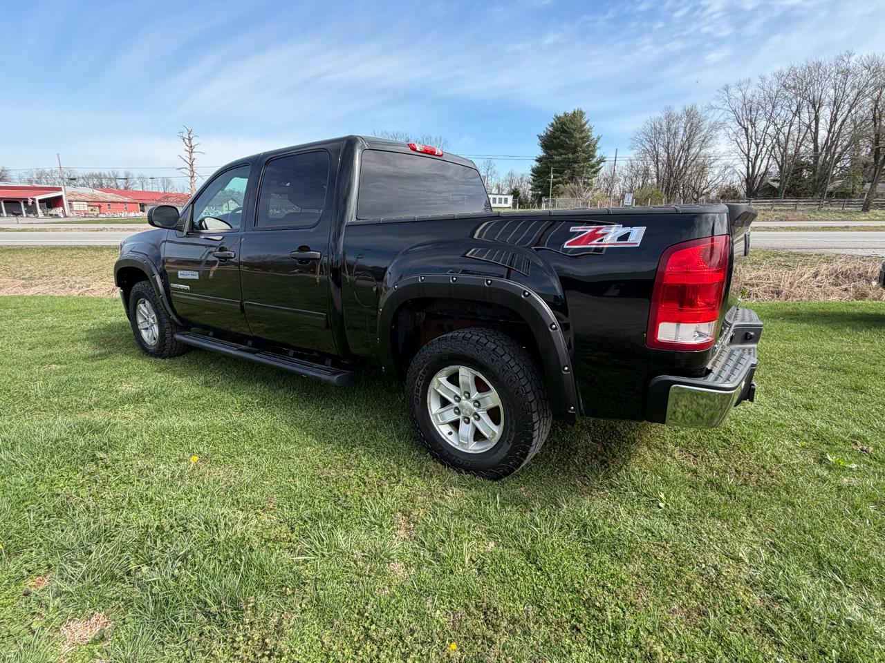 GMC Sierra 1500 SLE Crew Cab 4WD 2013