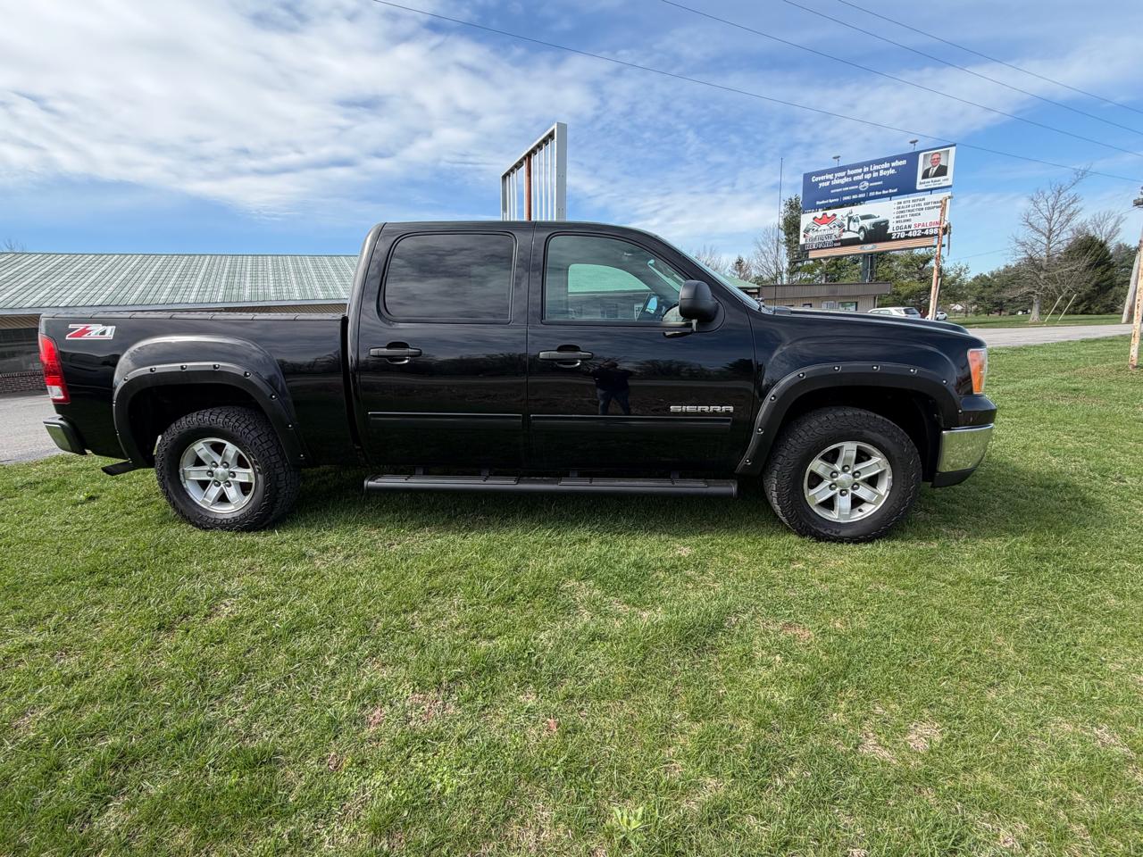 GMC Sierra 1500 SLE Crew Cab 4WD 2013