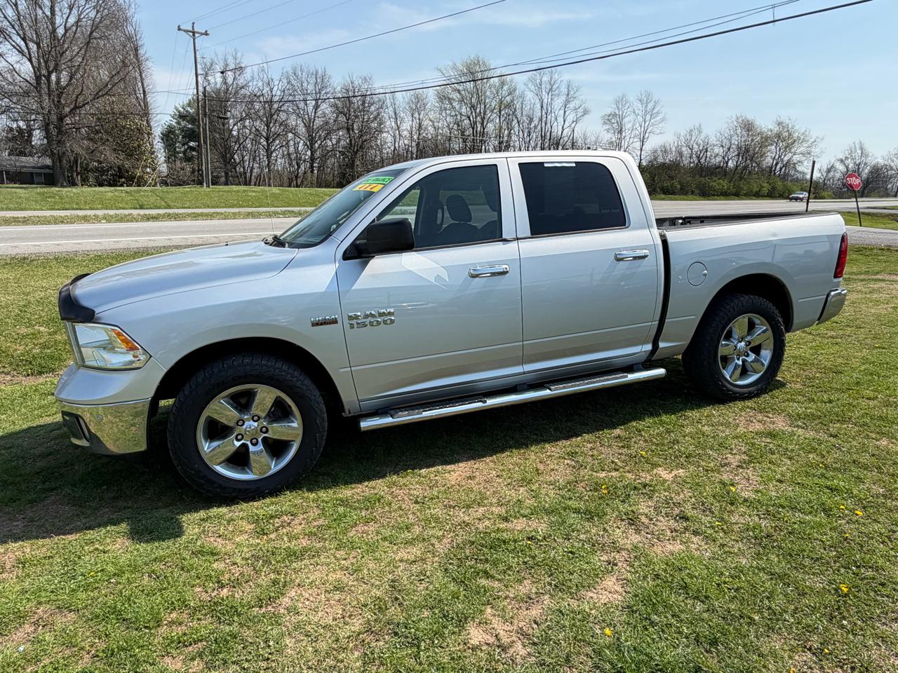RAM 1500 Big Horn Crew Cab 4WD 2014