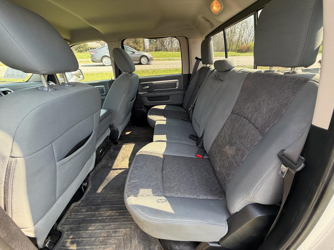 RAM 1500 Big Horn Crew Cab 4WD 2014