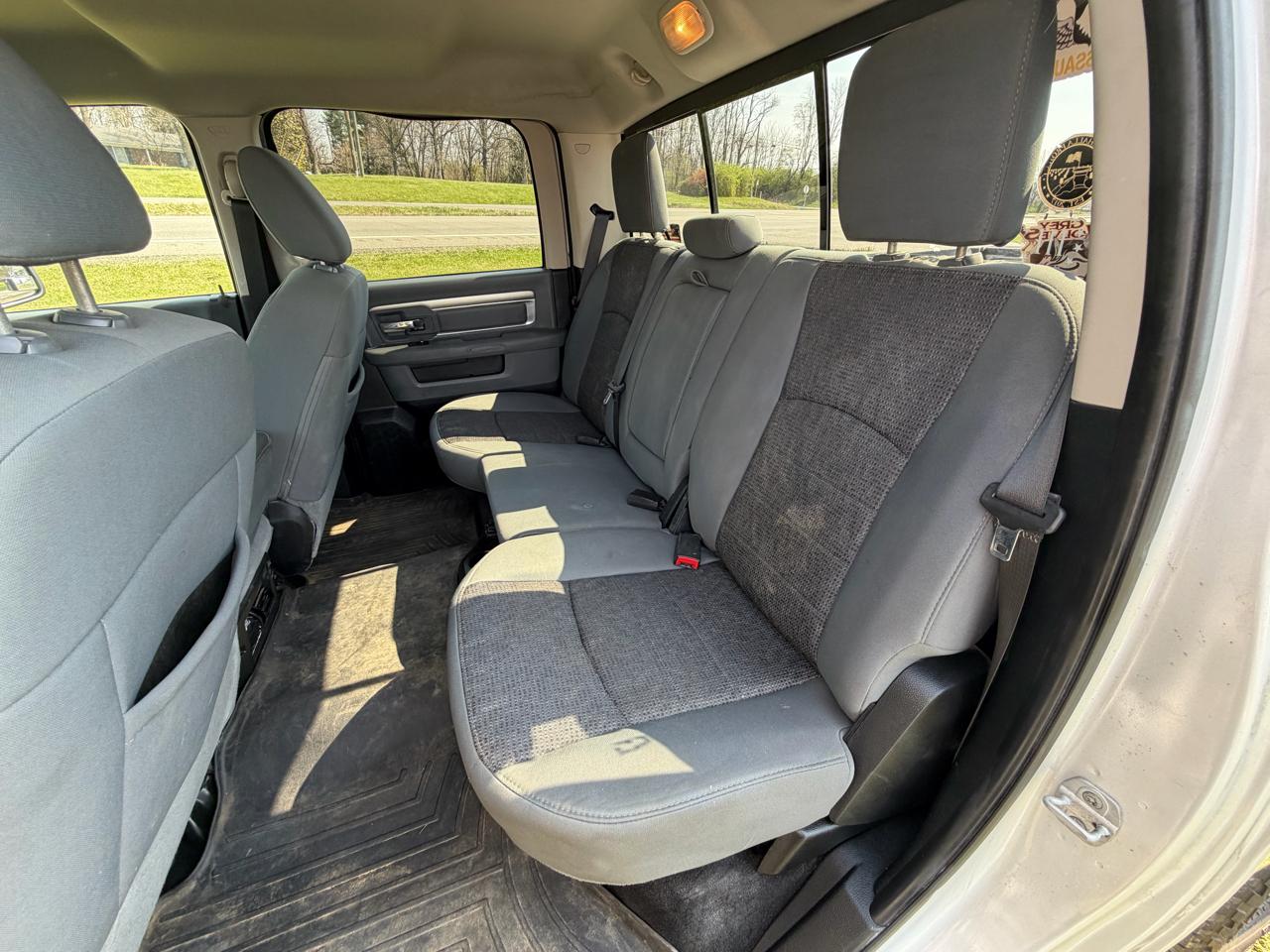 RAM 1500 Big Horn Crew Cab 4WD 2014