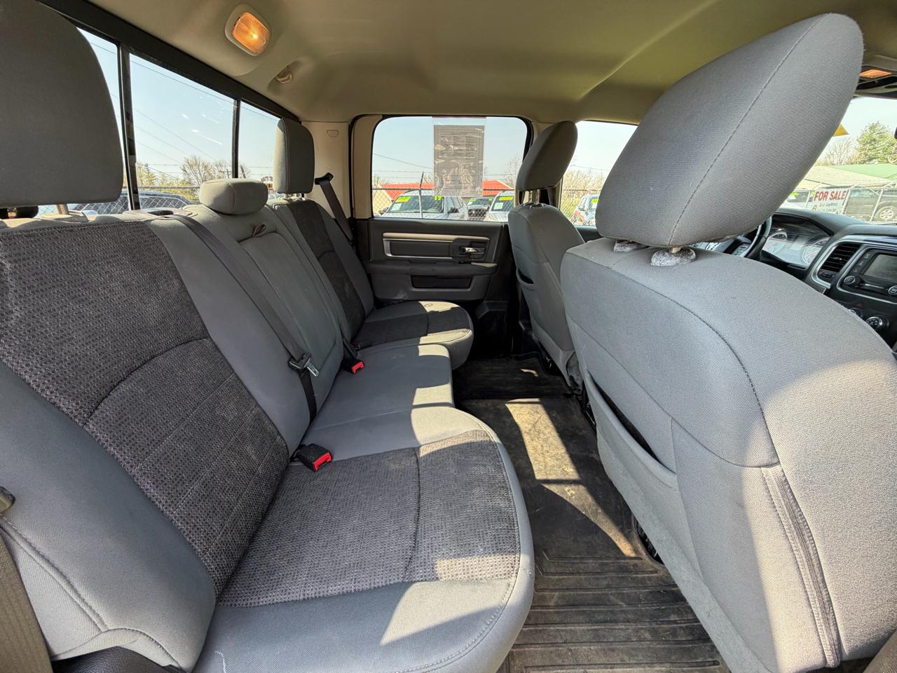 RAM 1500 Big Horn Crew Cab 4WD 2014