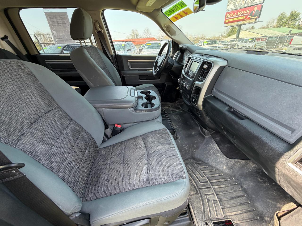 RAM 1500 Big Horn Crew Cab 4WD 2014