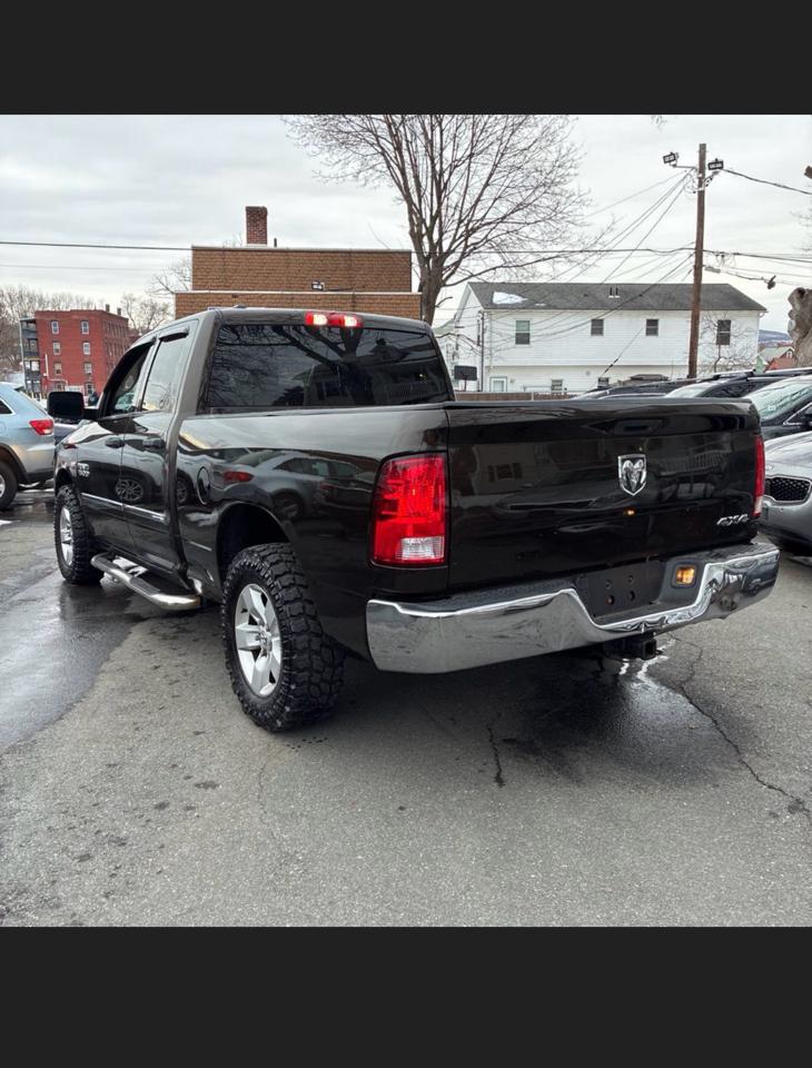 RAM 1500 ST Quad Cab 4WD 2014