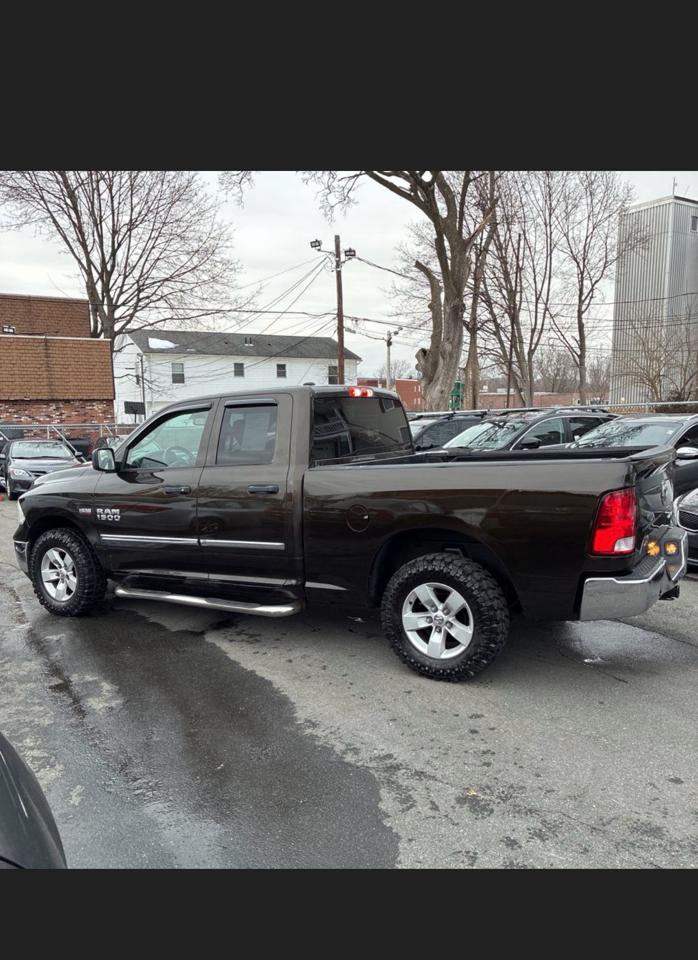 RAM 1500 ST Quad Cab 4WD 2014