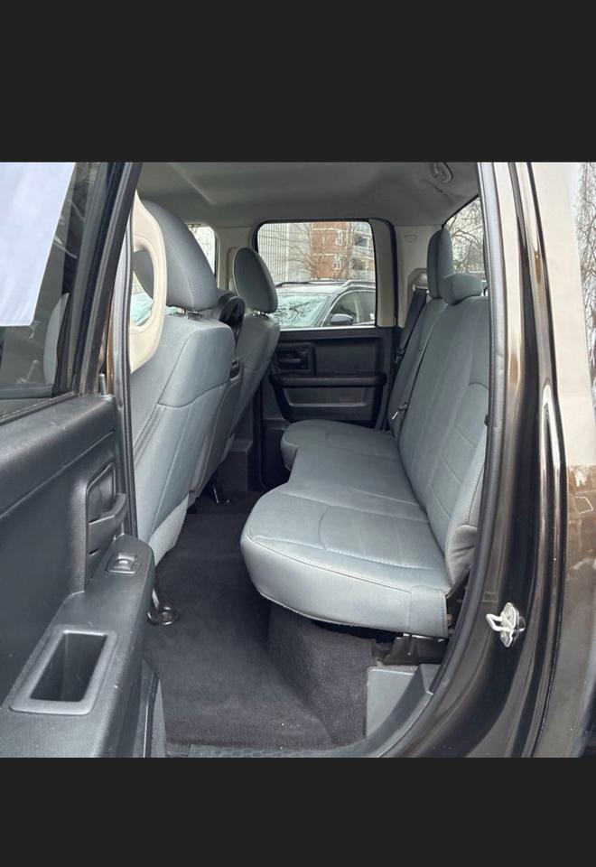 RAM 1500 ST Quad Cab 4WD 2014
