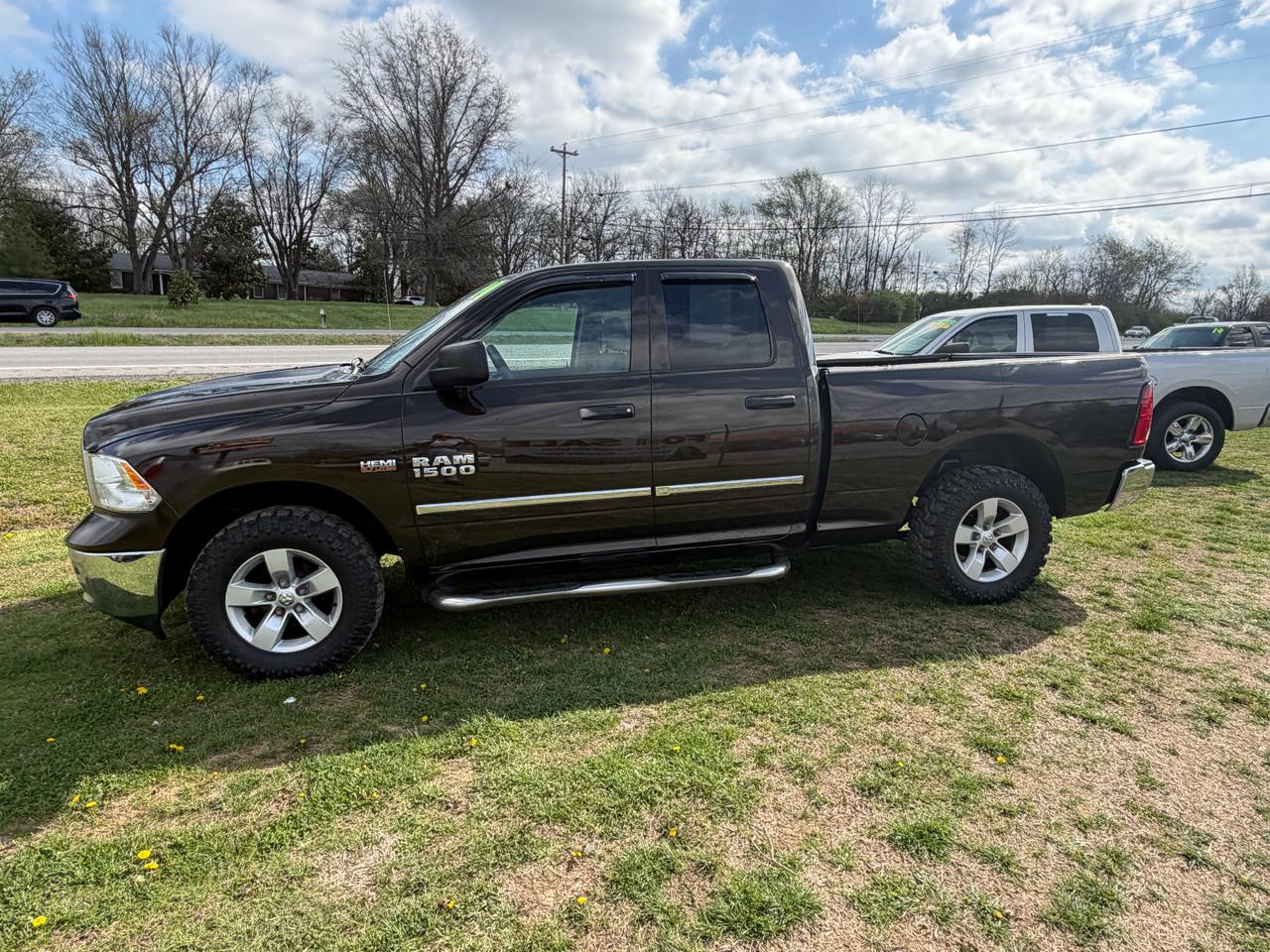 RAM 1500 ST Quad Cab 4WD 2014