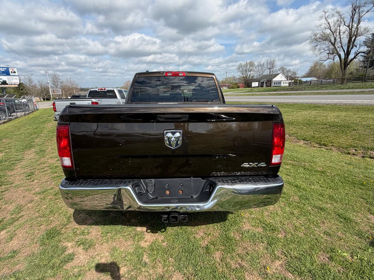 RAM 1500 ST Quad Cab 4WD 2014