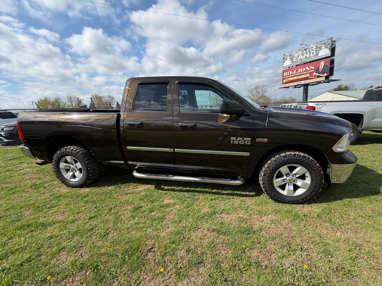 RAM 1500 ST Quad Cab 4WD 2014