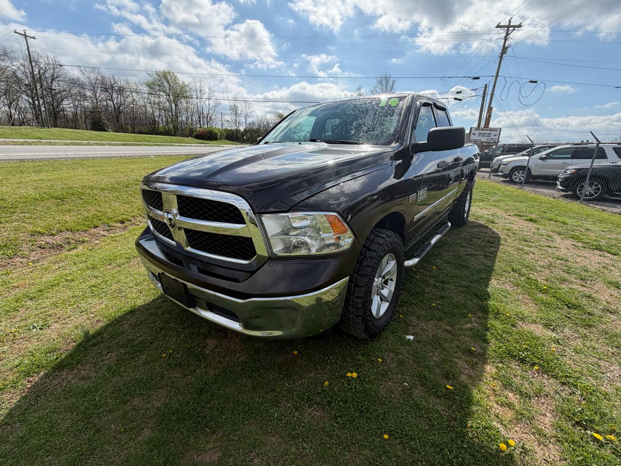 RAM 1500 ST Quad Cab 4WD 2014