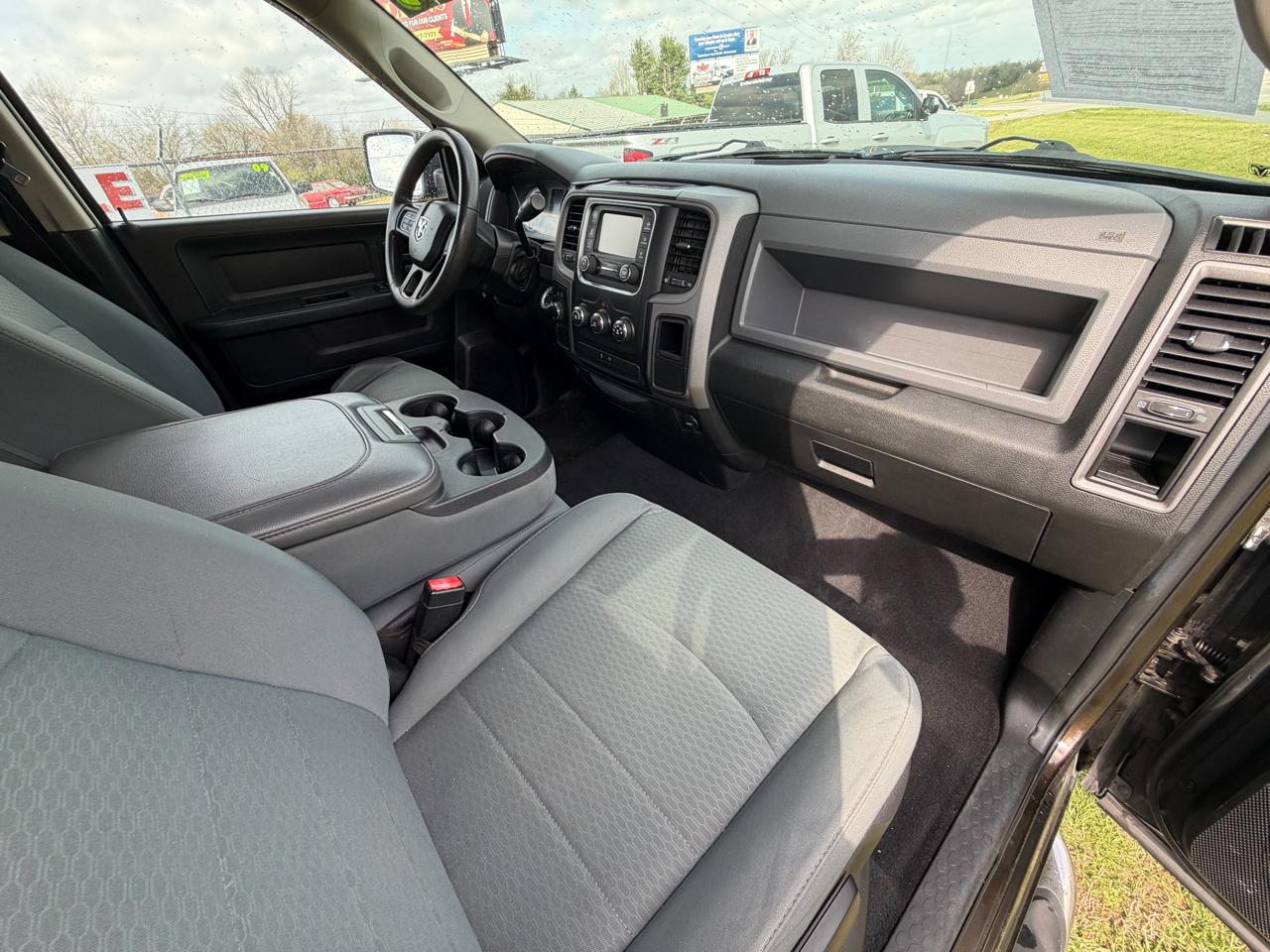 RAM 1500 ST Quad Cab 4WD 2014