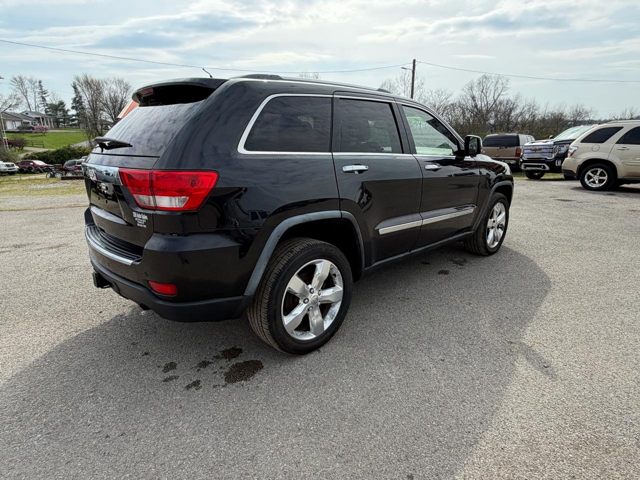 Jeep Grand Cherokee 4WD 4dr Overland Summit 2012